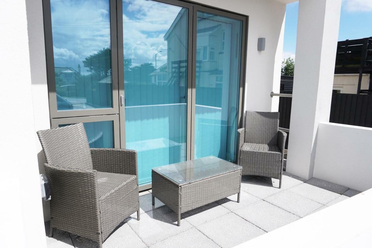 Saltwater Suites At Fistral New Quay エクステリア 写真