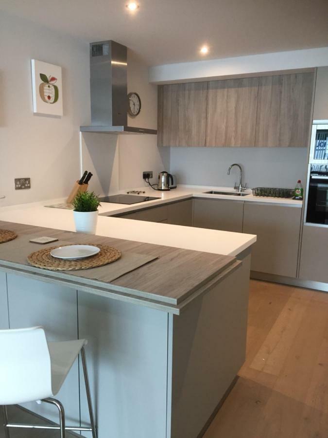 Saltwater Suites At Fistral New Quay エクステリア 写真